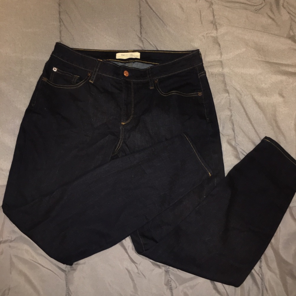 NWOT Gap “Curvy True Skinny” Jeans